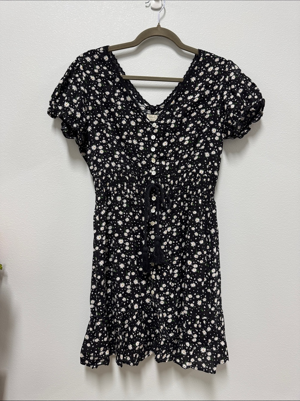 Jolie & Joy Black and White Daisy Print Mini Dress